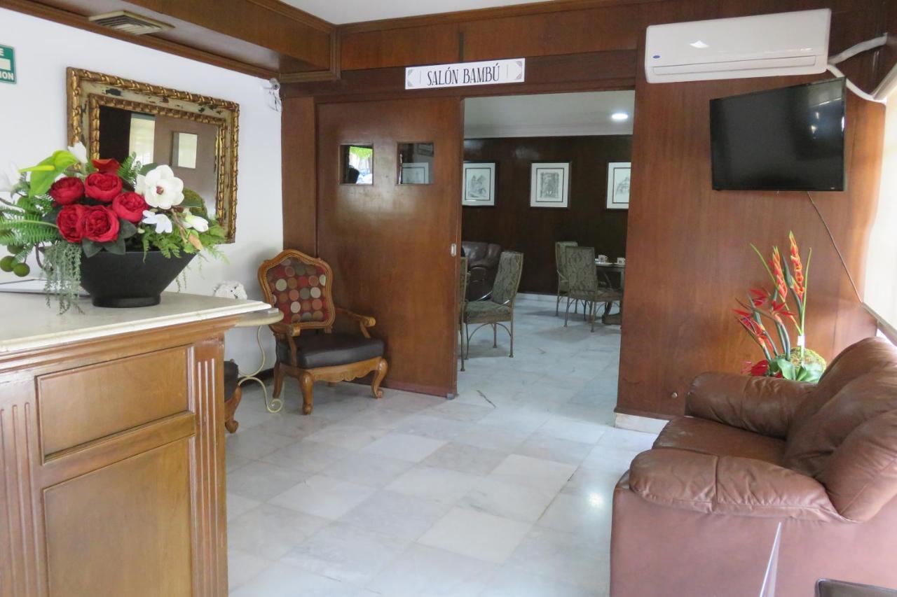 Hotel Huizache Saltillo Luaran gambar